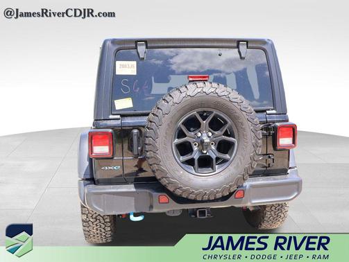 Black Clearcoat 2024 Jeep Wrangler 4xe Willys