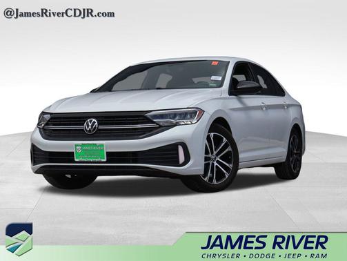 Pure White 2023 Volkswagen Jetta 1.5T Sport