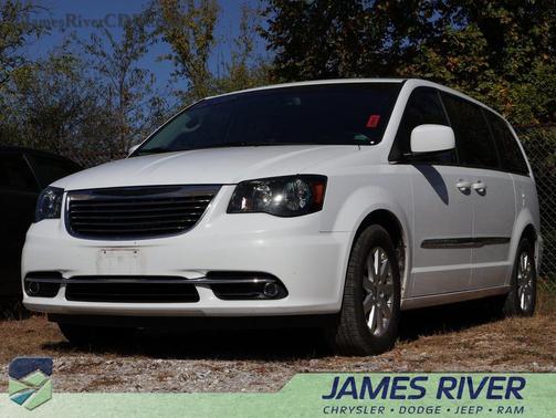 2014 Chrysler Town & Country Touring