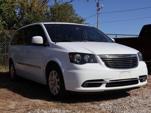 2014 Chrysler Town & Country Touring