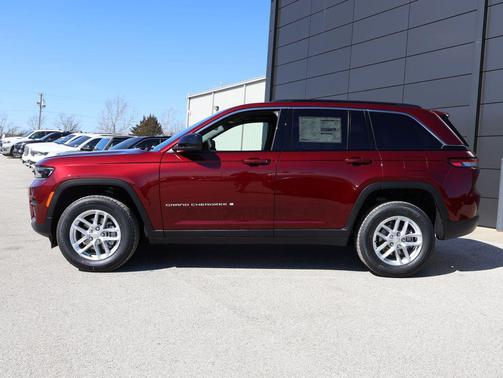 2026 Jeep Grand Cherokee Altitude