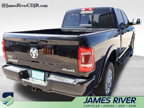 Diamond Black Crystal Pearlcoat 2019 RAM 2500 Laramie Crew Cab 4x4 6'4' Box