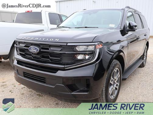 Black Metallic 2025 Ford Expedition Active