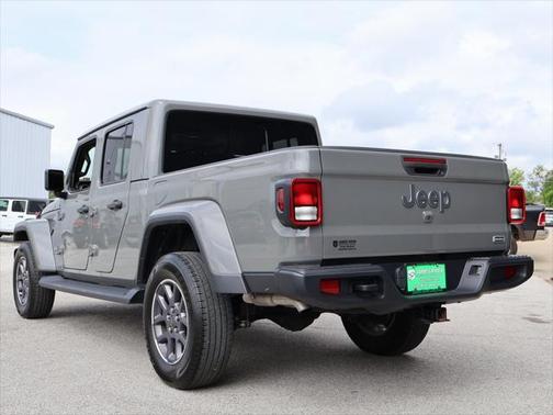 2023 Jeep Gladiator Overland