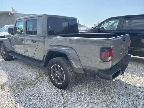 2023 Jeep Gladiator Overland