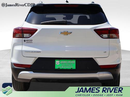 Summit White 2024 Chevrolet Trailblazer LT