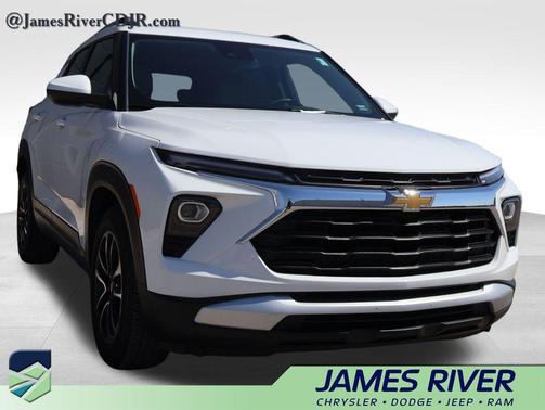 Summit White 2024 Chevrolet Trailblazer LT