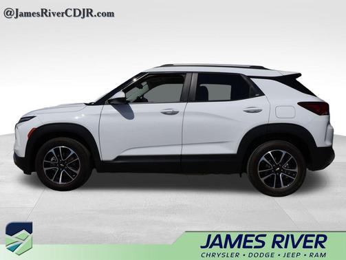 Summit White 2024 Chevrolet Trailblazer LT