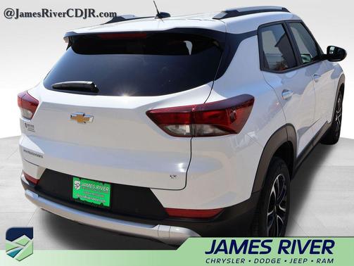 Summit White 2024 Chevrolet Trailblazer LT