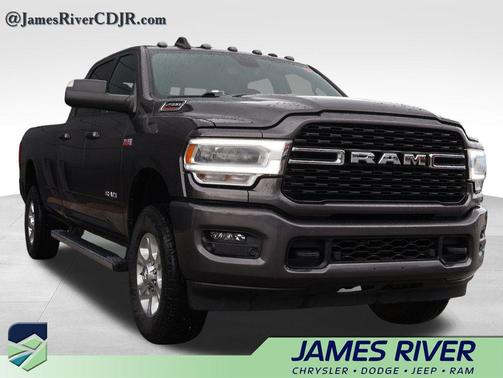 2022 RAM 2500 Big Horn Crew Cab 4x4 8' Box