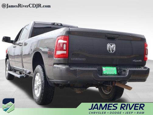 2022 RAM 2500 Big Horn Crew Cab 4x4 8' Box