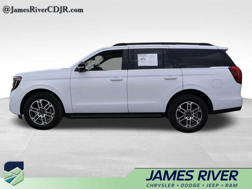Oxford White 2025 Ford Expedition Active