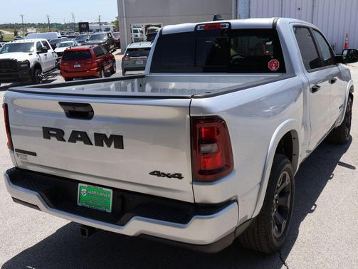 Silver Zynith 2026 RAM 1500 Big Horn/Lone Star