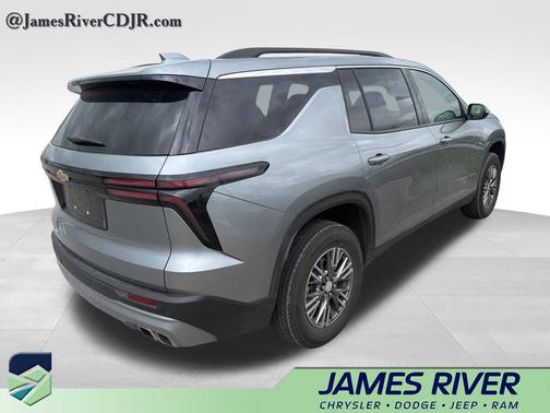 Sterling Gray Metallic 2026 Chevrolet Traverse LT