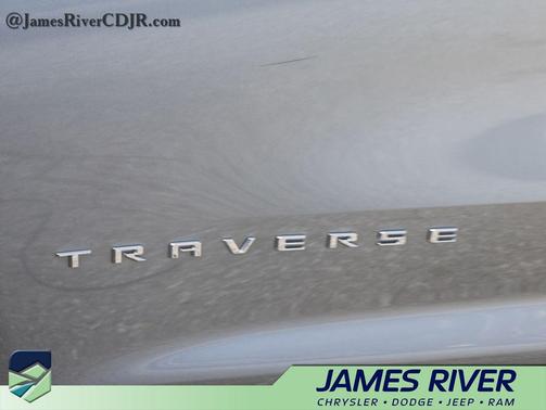 Sterling Gray Metallic 2026 Chevrolet Traverse LT
