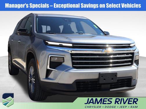 Sterling Gray Metallic 2026 Chevrolet Traverse LT