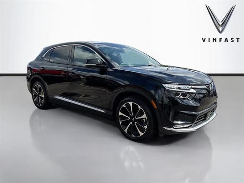 Jet Black 2025 VinFast VF 8 Plus