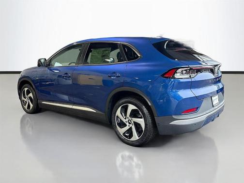 2025 VinFast VF 8 Eco