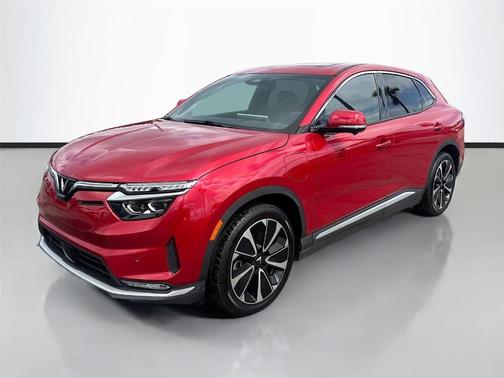 2025 VinFast VF 8 Plus