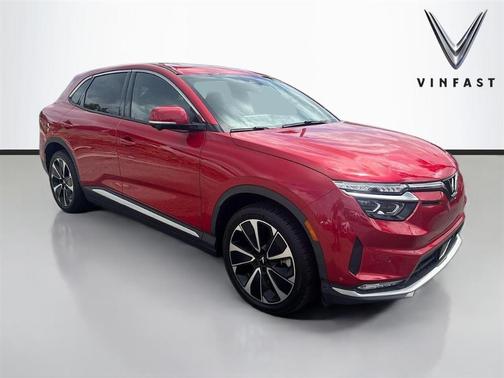 2025 VinFast VF 8 Plus