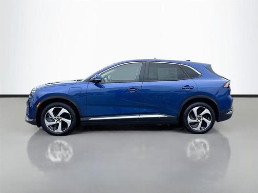 2025 VinFast VF 8 Eco