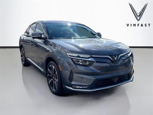 2025 VinFast VF 8 Plus