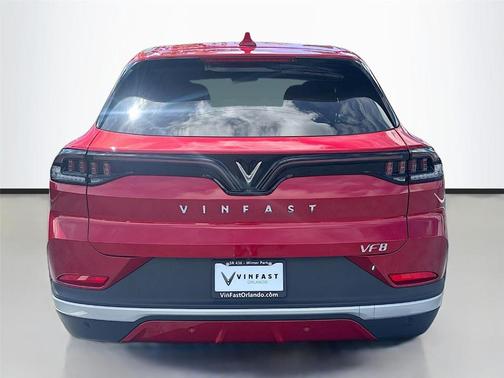 2025 VinFast VF 8 Plus