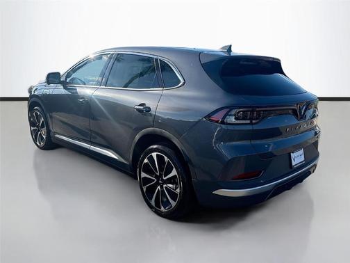 2025 VinFast VF 8 Plus