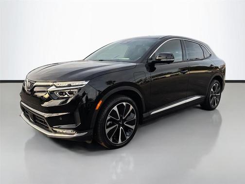 2025 VinFast VF 8 Plus