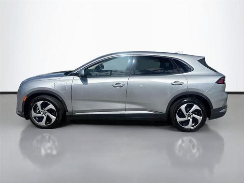 2025 VinFast VF 8 Eco