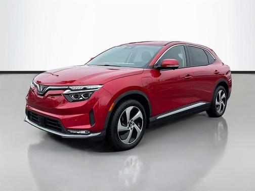 2025 VinFast VF 8 Eco
