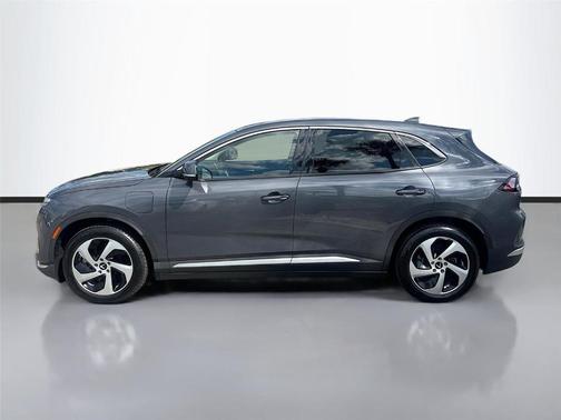 2025 VinFast VF 8 Eco