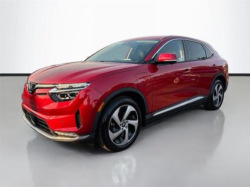 2025 VinFast VF 8 Eco