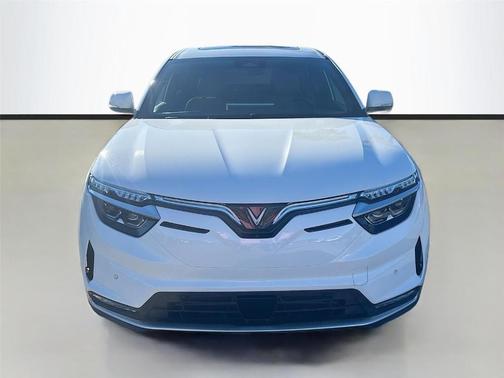 2025 VinFast VF 8 Plus