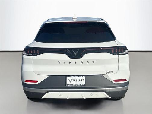 2025 VinFast VF 8 Plus