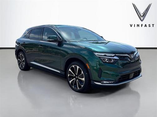 2025 VinFast VF 8 Plus