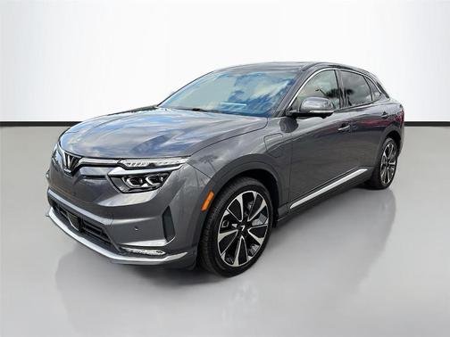 2025 VinFast VF 8 Plus