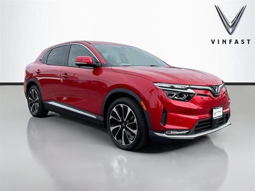 2025 VinFast VF 8 Plus