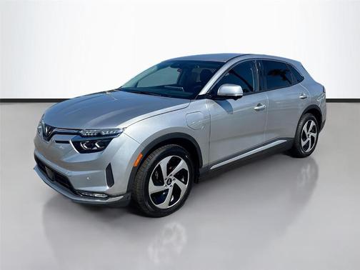 2025 VinFast VF 8 Eco