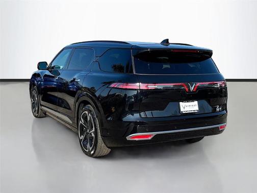 2024 VinFast VF 9 Plus