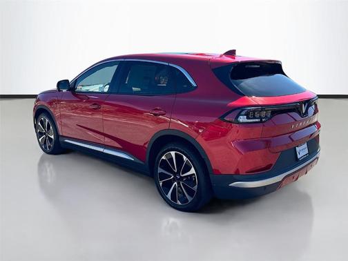 2025 VinFast VF 8 Plus