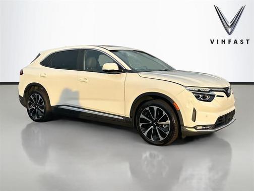 2025 VinFast VF 8 Plus