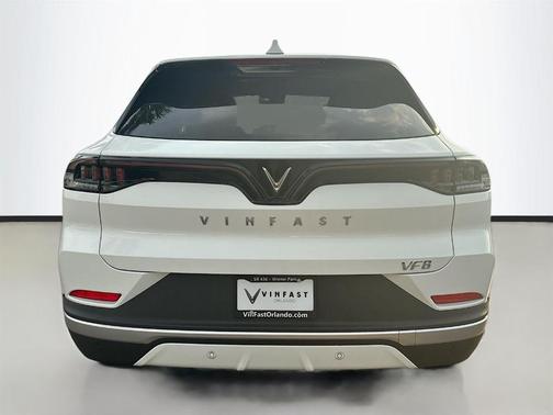 2025 VinFast VF 8 Plus