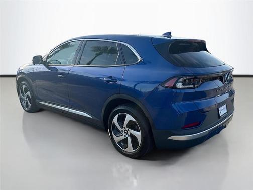 2025 VinFast VF 8 Eco