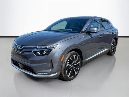 2025 VinFast VF 8 Plus