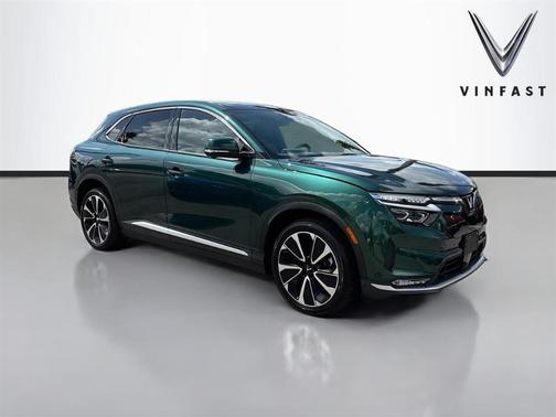 Deep Ocean 2025 VinFast VF 8 Plus