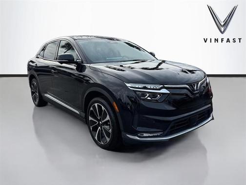 2025 VinFast VF 8 Plus