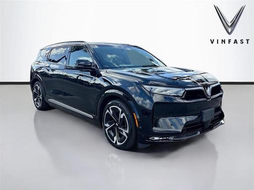 2024 VinFast VF 9 Plus