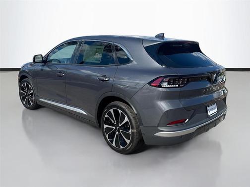 2025 VinFast VF 8 Plus