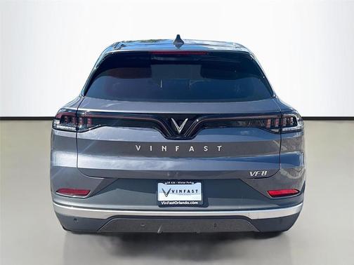 2025 VinFast VF 8 Plus
